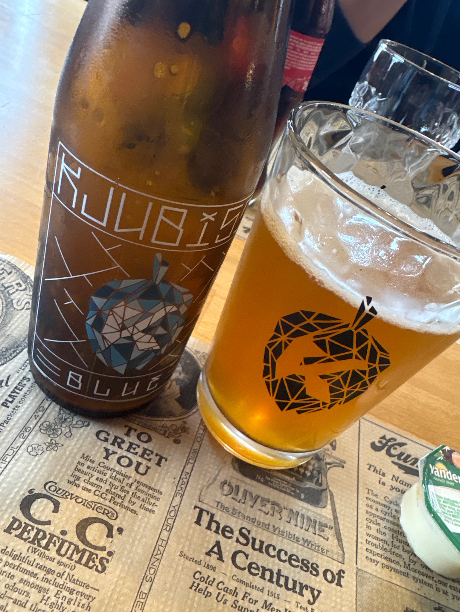 Kjubist Blue, Brasserie Kjubist