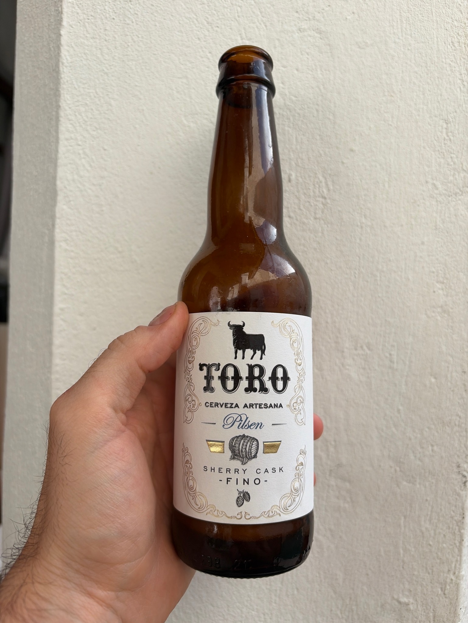 Toro Cerveza Artesana Pilsen Sherry Cask Fino, Cerveza Mica