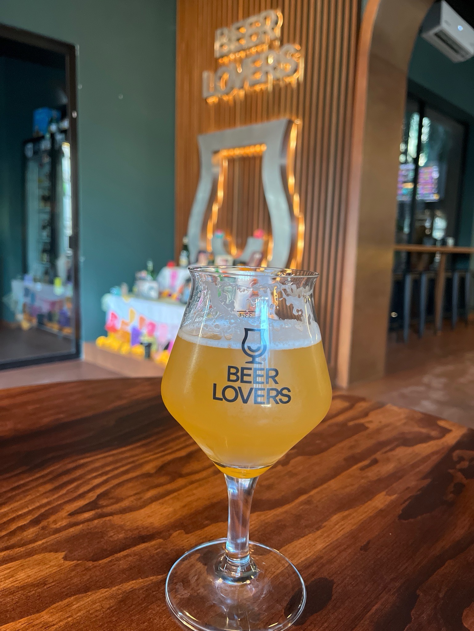 Wild Tangerine, Wild Hops