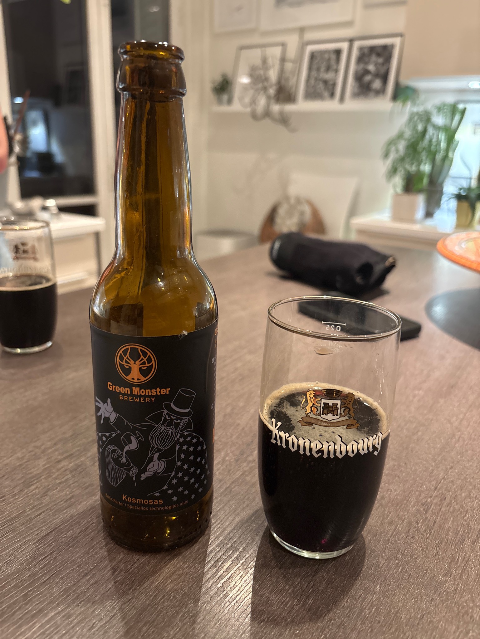 Kosmosas, Bravoras Apynys / Green Monster Brewery