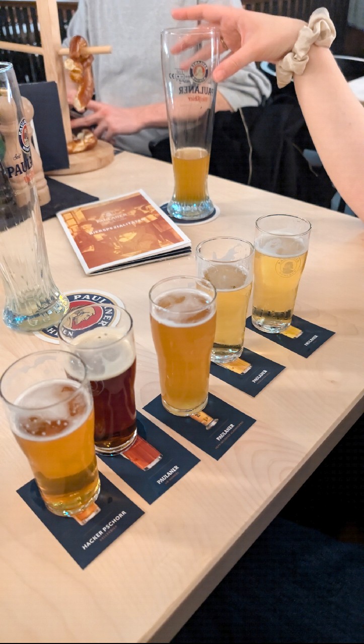 Paulaner Hefe-Weißbier Dunkel, Paulaner Brauerei