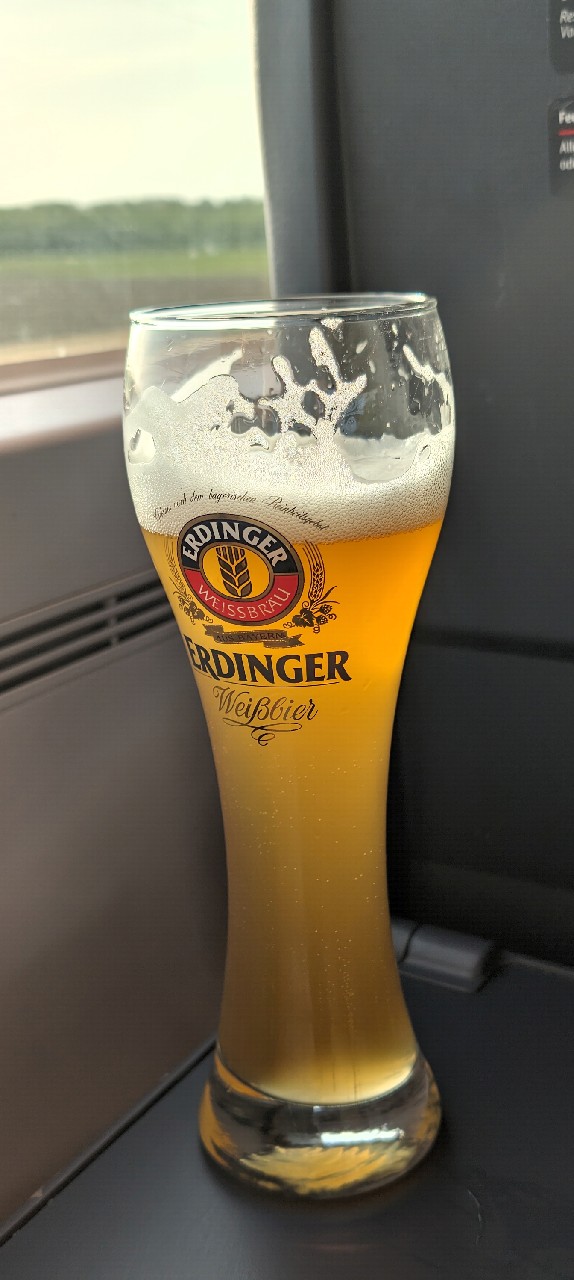 Erdinger Weißbier / Hefe-Weizen, Erdinger Weissbräu