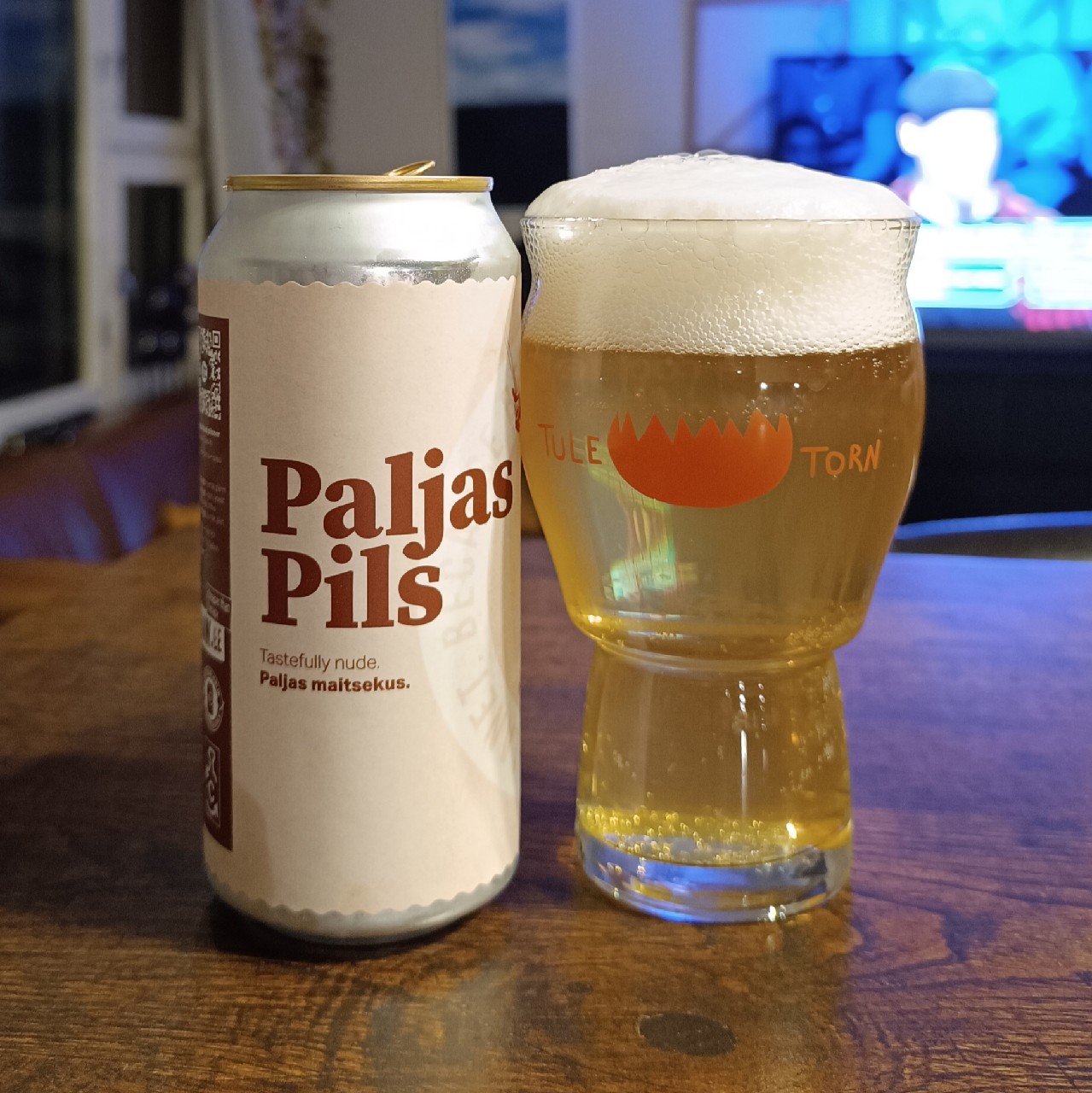 Paljas Pils, Estonia