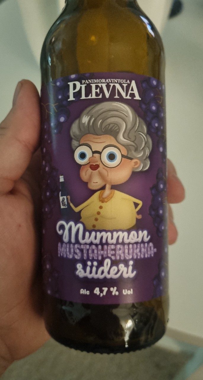 Mummon Mustaherukkasiideri, Finland