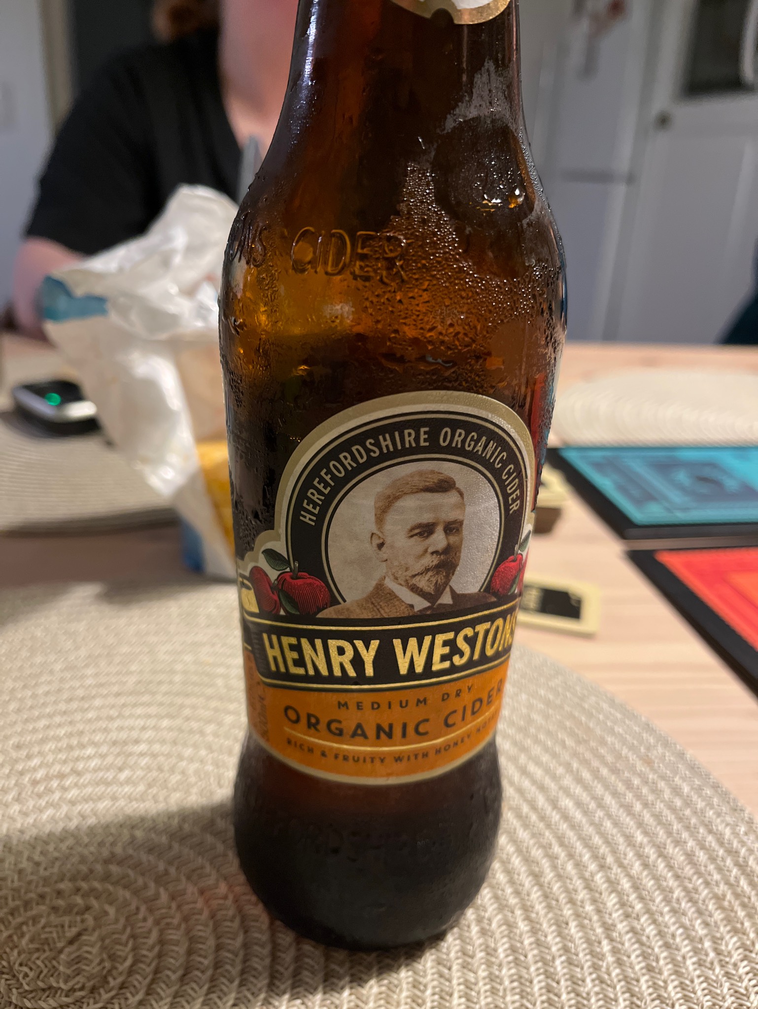 Henry Westons Medium Dry Organic Cider, Westons Cider