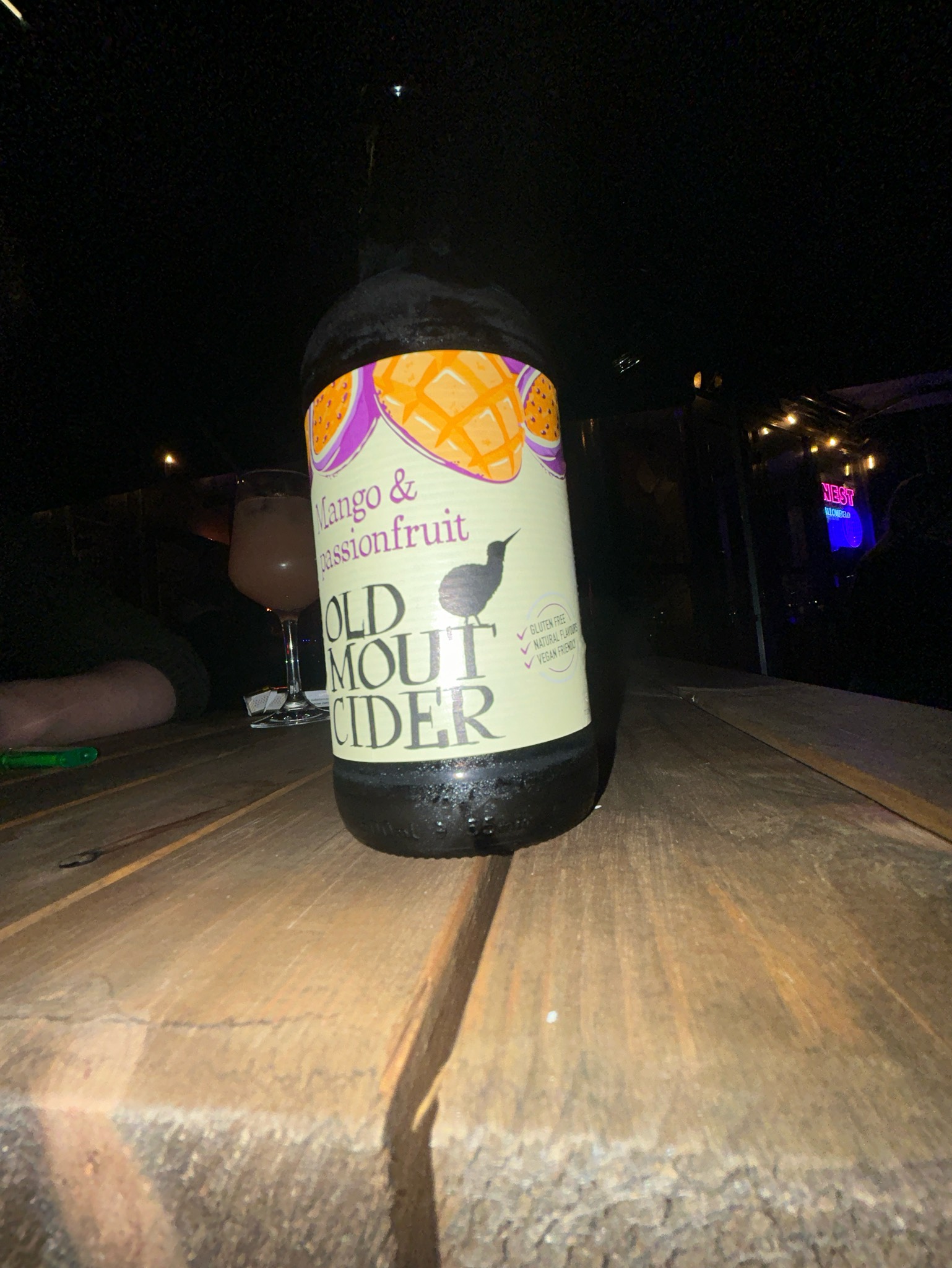 mango & passionfruit, Old Mout Cider