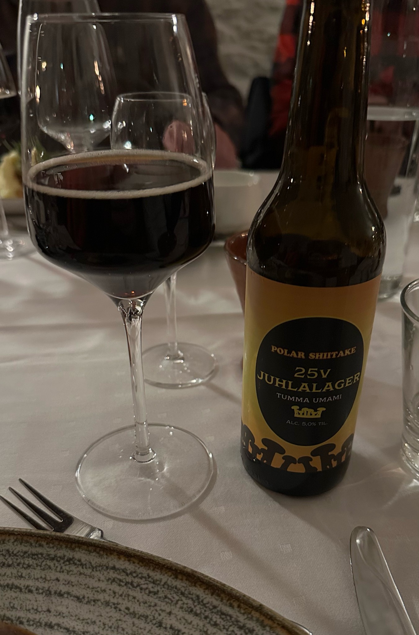 Tumma Umami - 25v Juhlalager, Finland