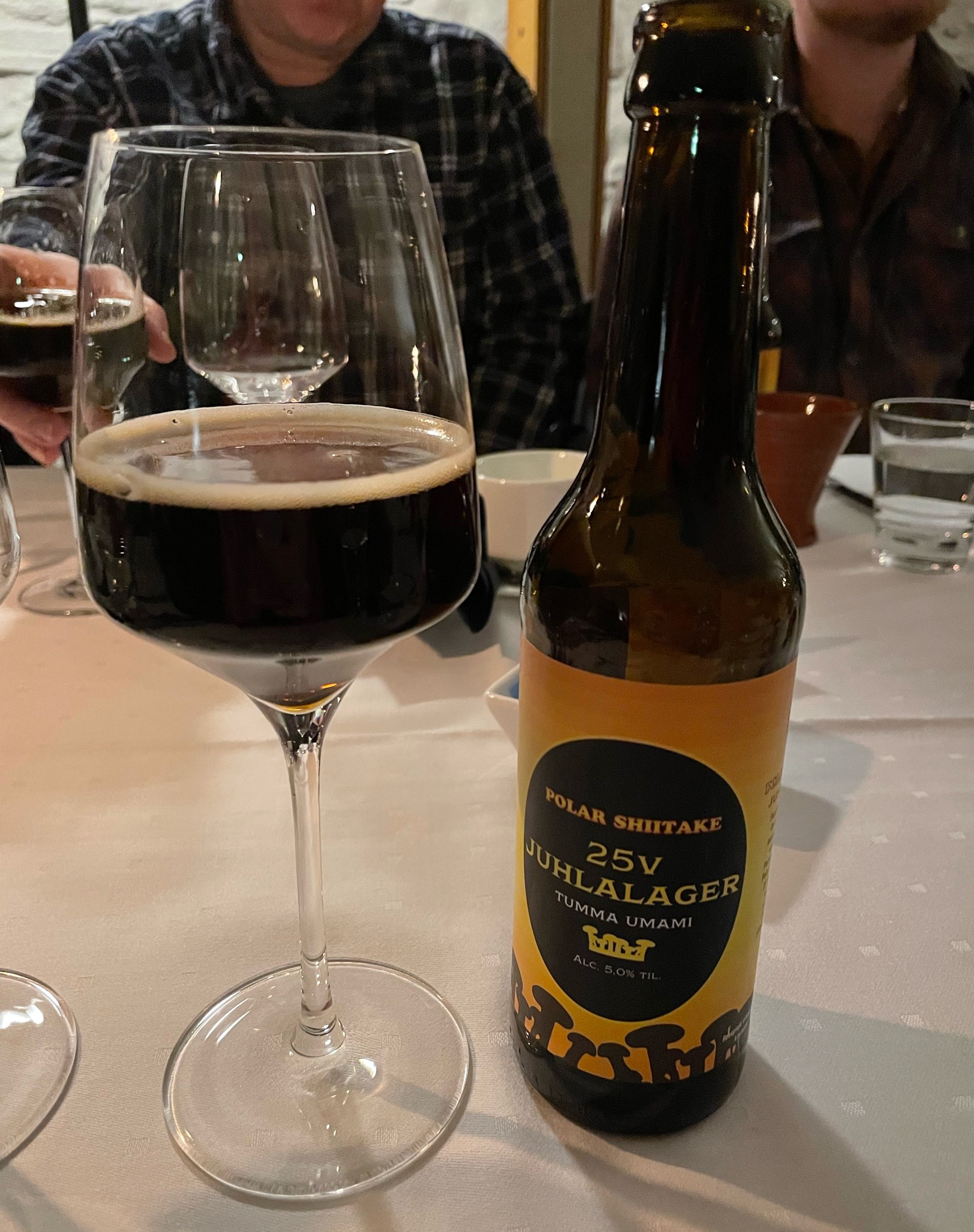 Tumma Umami - 25v Juhlalager, Finland