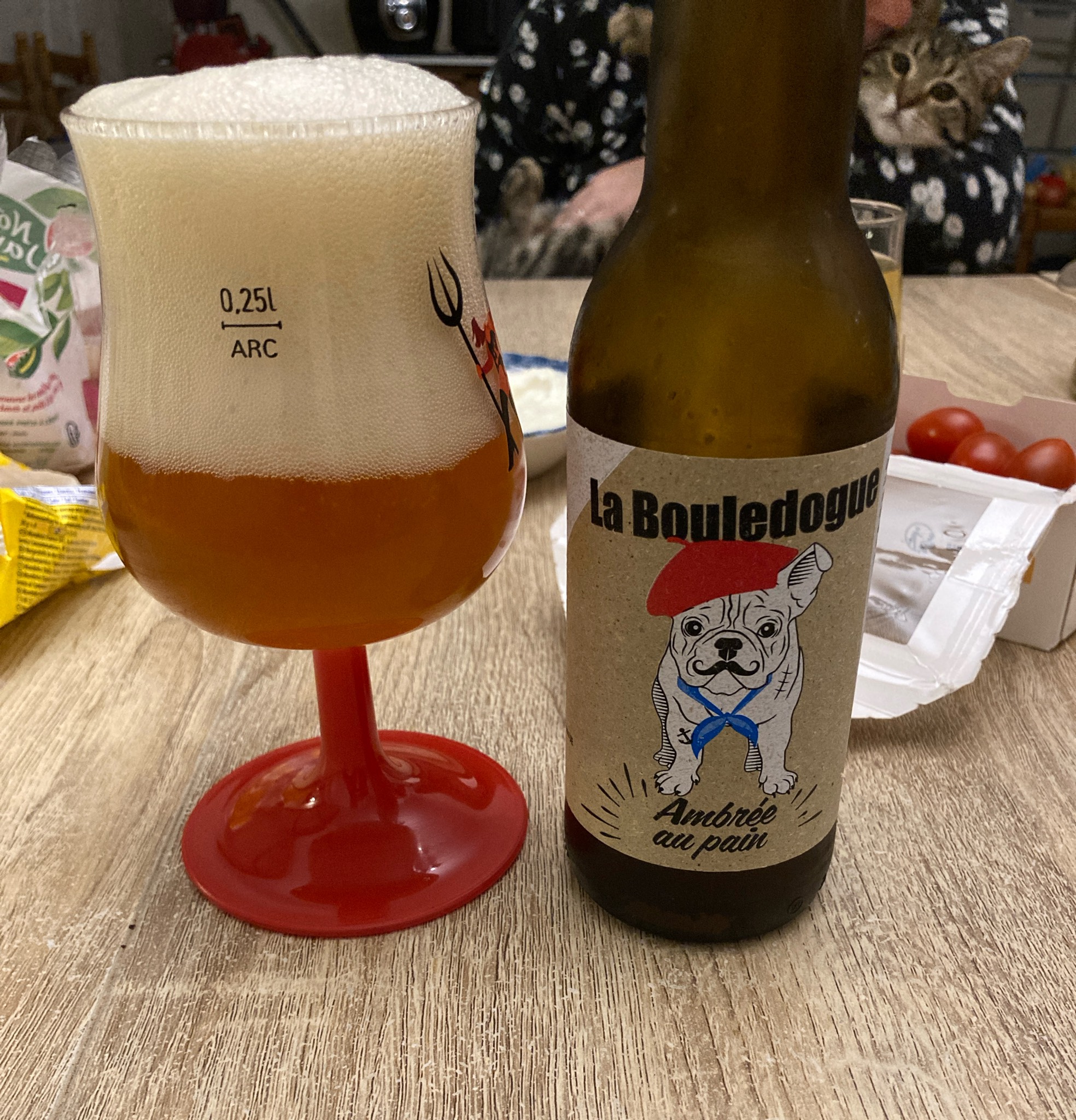 La Bouledogue Ambrée Au Pain, France