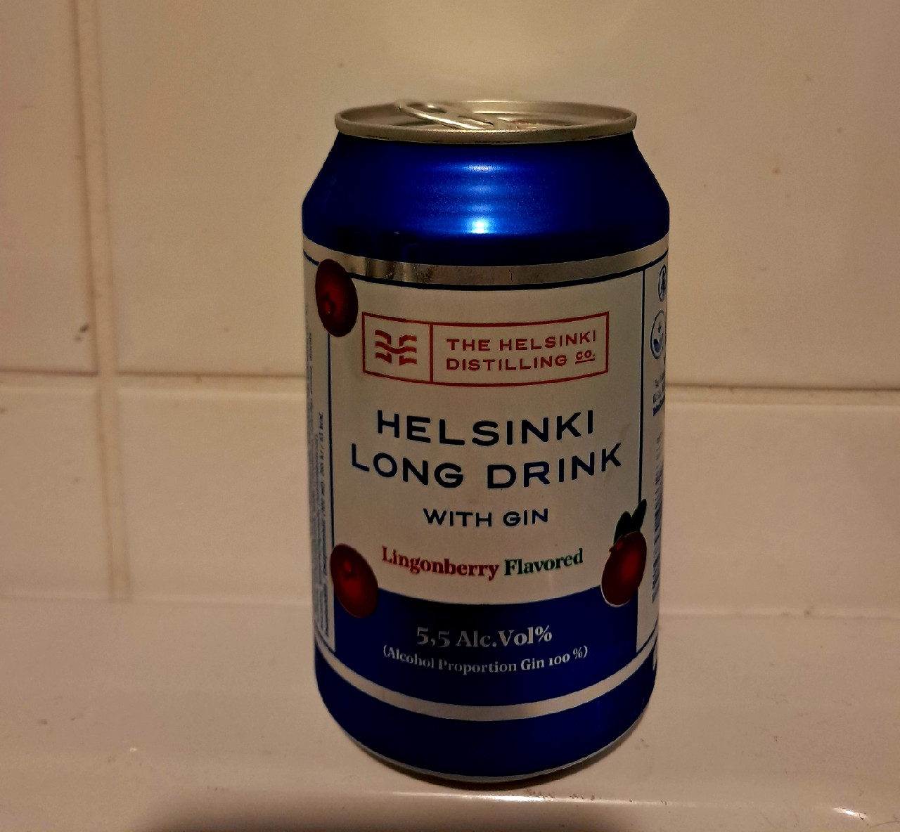 Helsinki Long Drink: Lingonberry, The Helsinki Distilling Co. (Olvi)