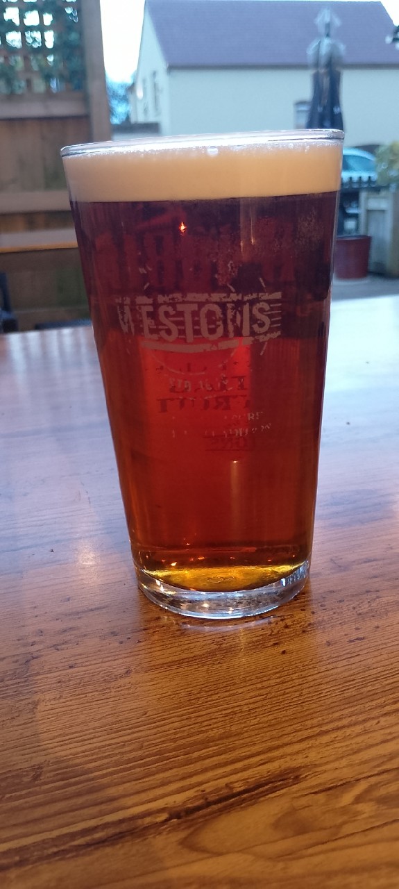 Bombardier Amber Beer / Premium British Ale, Eagle Brewery (formerly Charles Wells)