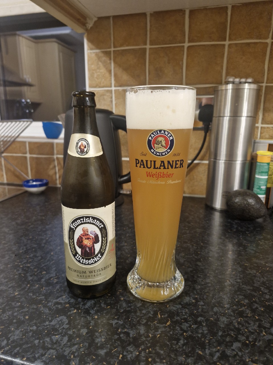Franziskaner Premium Weissbier Naturtrüb, Spaten-Franziskaner-Löwenbräu Gruppe (AB InBev)