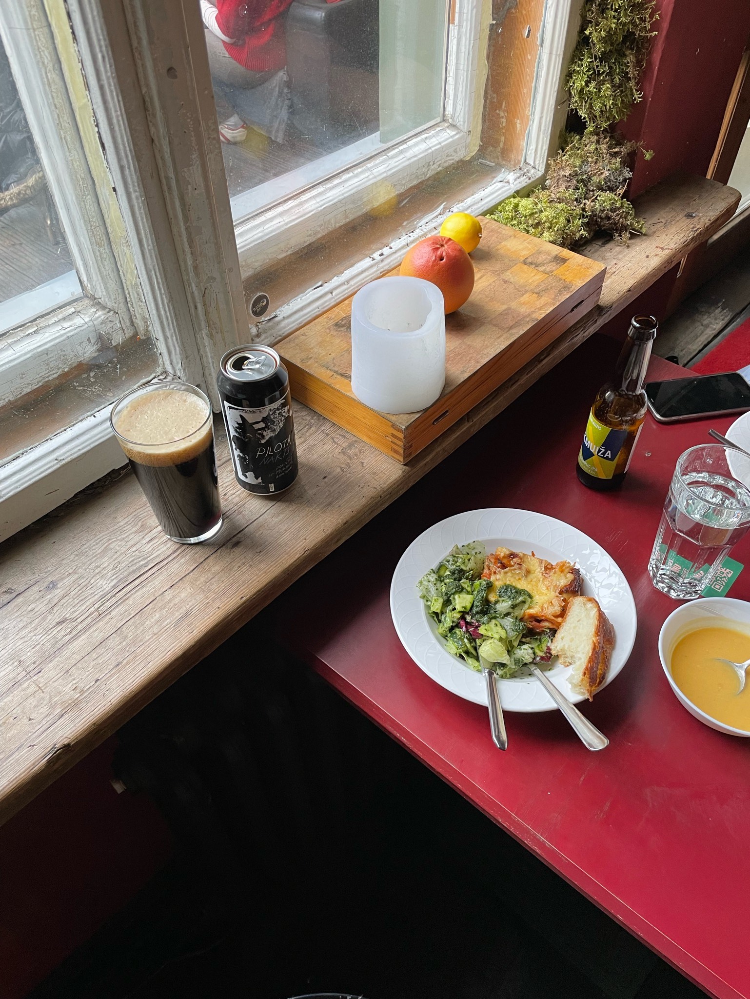 Pilota Nakts, Malduguns