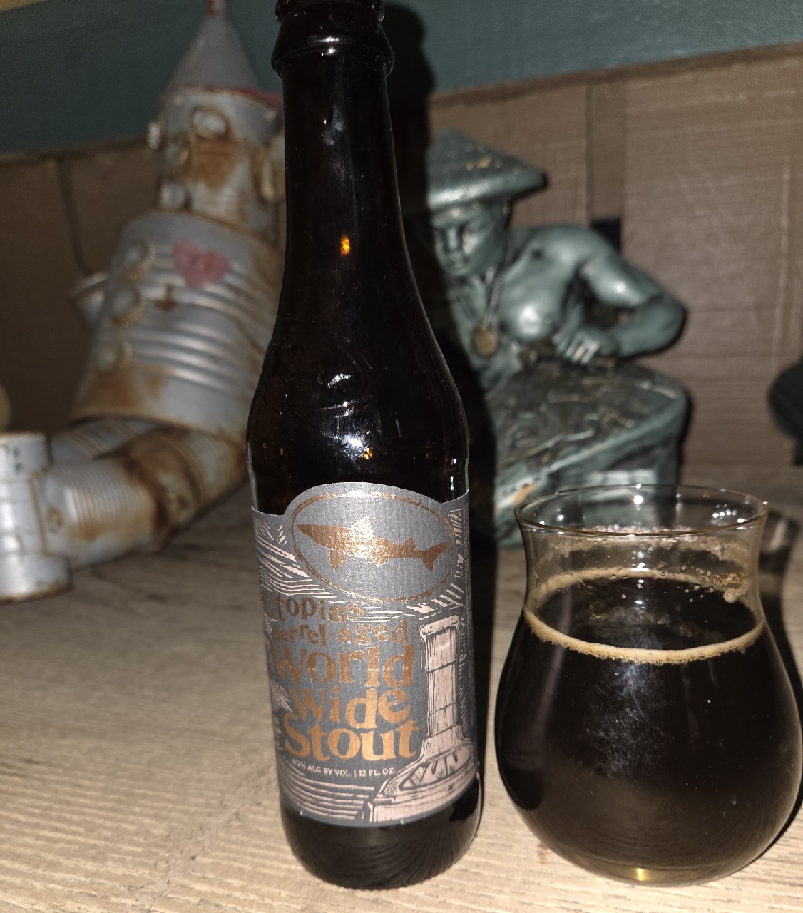 Utopias Barrel-Aged World Wide Stout, Dogfish Head Craft Brewery