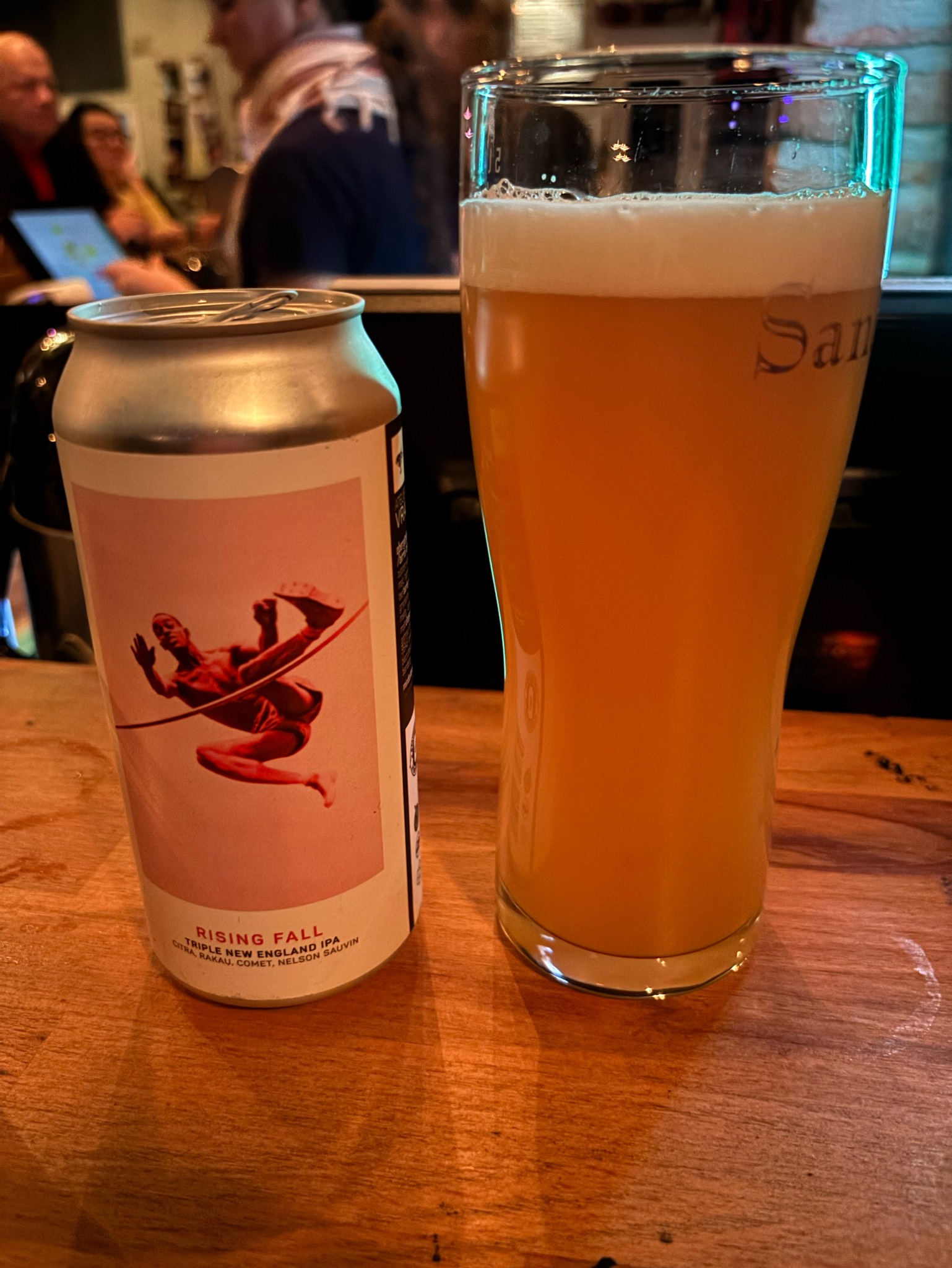 RISING FALL | juxtaposing series 3/5, Atelier Vrai