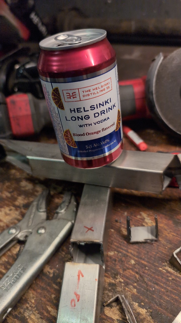 Helsinki Long Drink: Vodka & Blood Orange, The Helsinki Distilling Co. (Olvi)