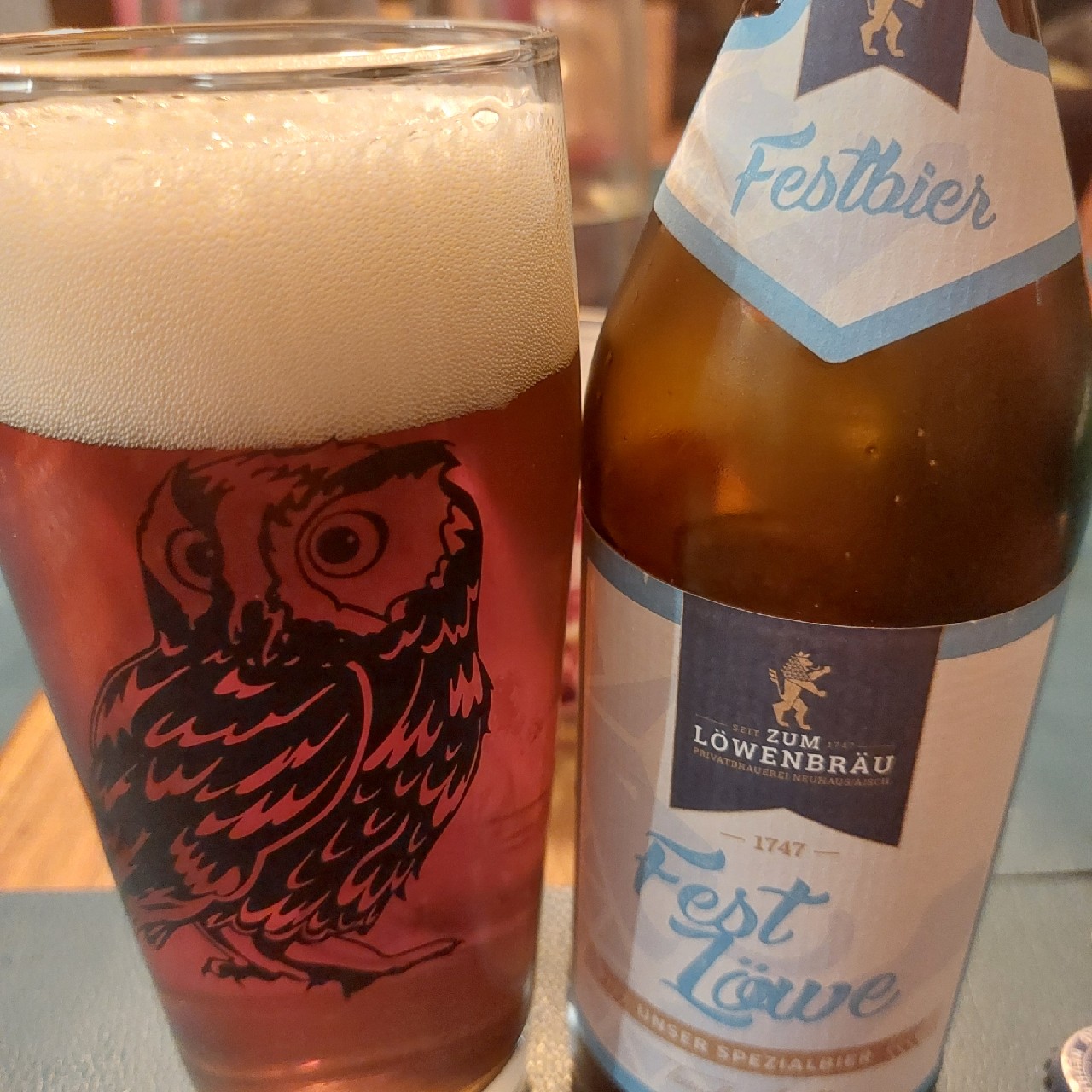 Zum Löwenbräu Fest Löwe, Löwenbräu Neuhaus