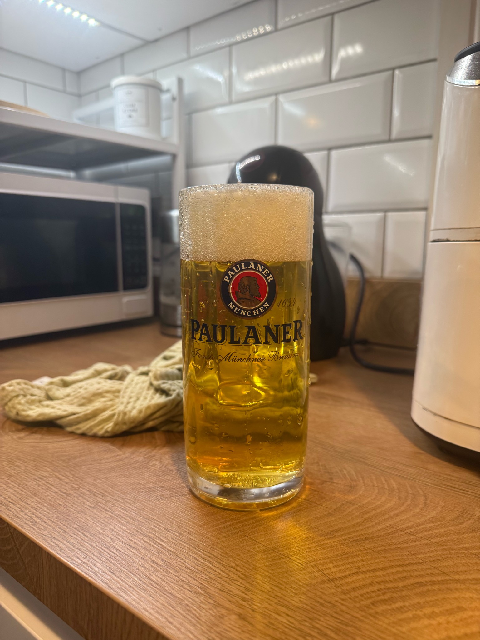 Paulaner Münchner Hell / Münchner Lager / Original Munich Lager, Germany