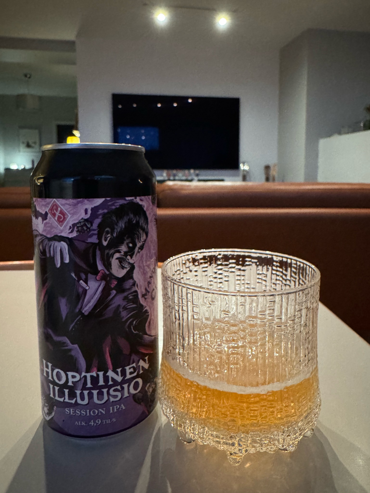 Hoptinen Illuusio, Finland