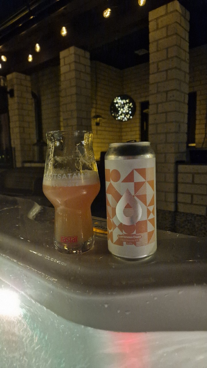 Luminosa Daze, Wales