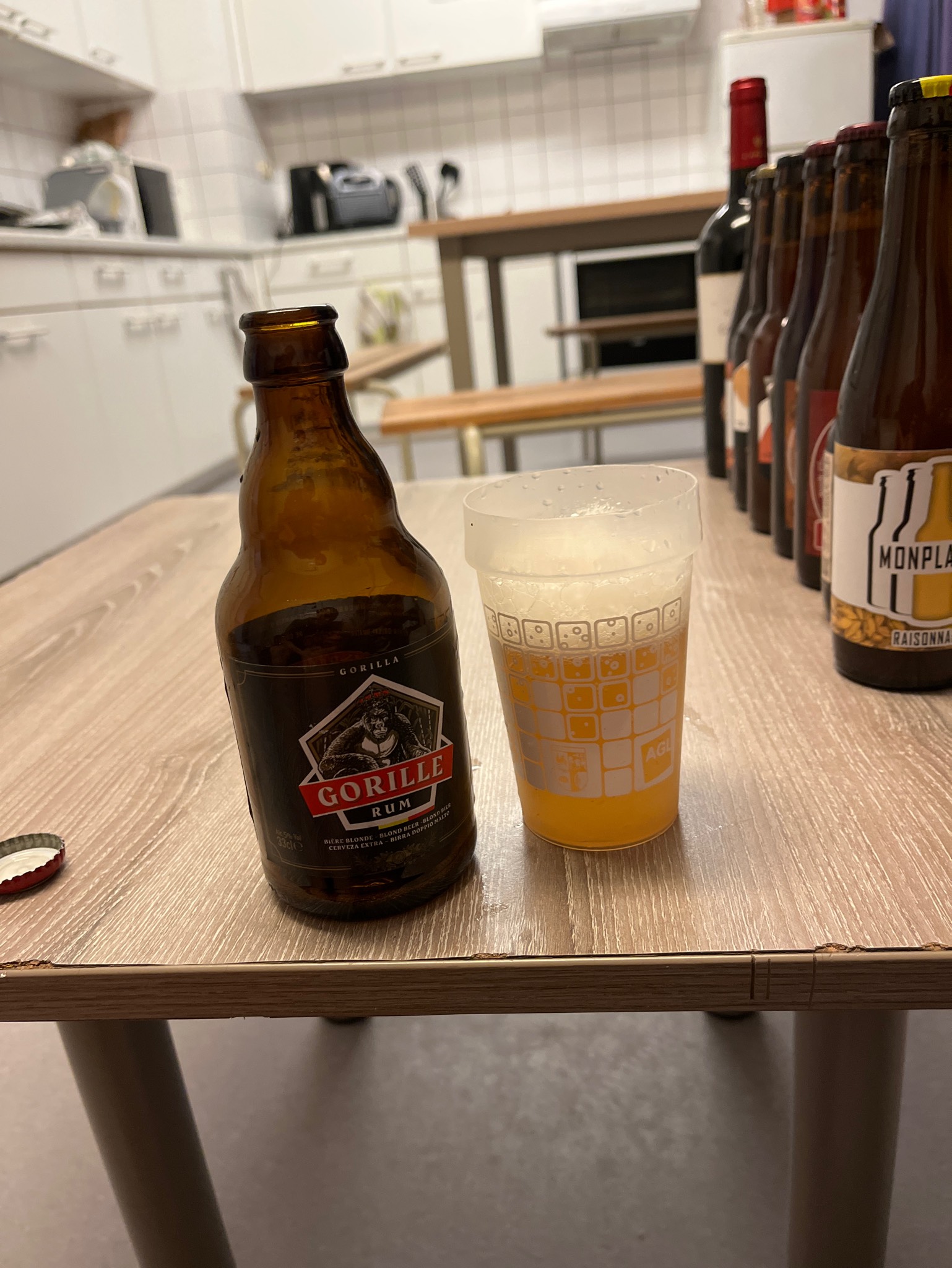 Gorille rum, Brasserie Kluiz