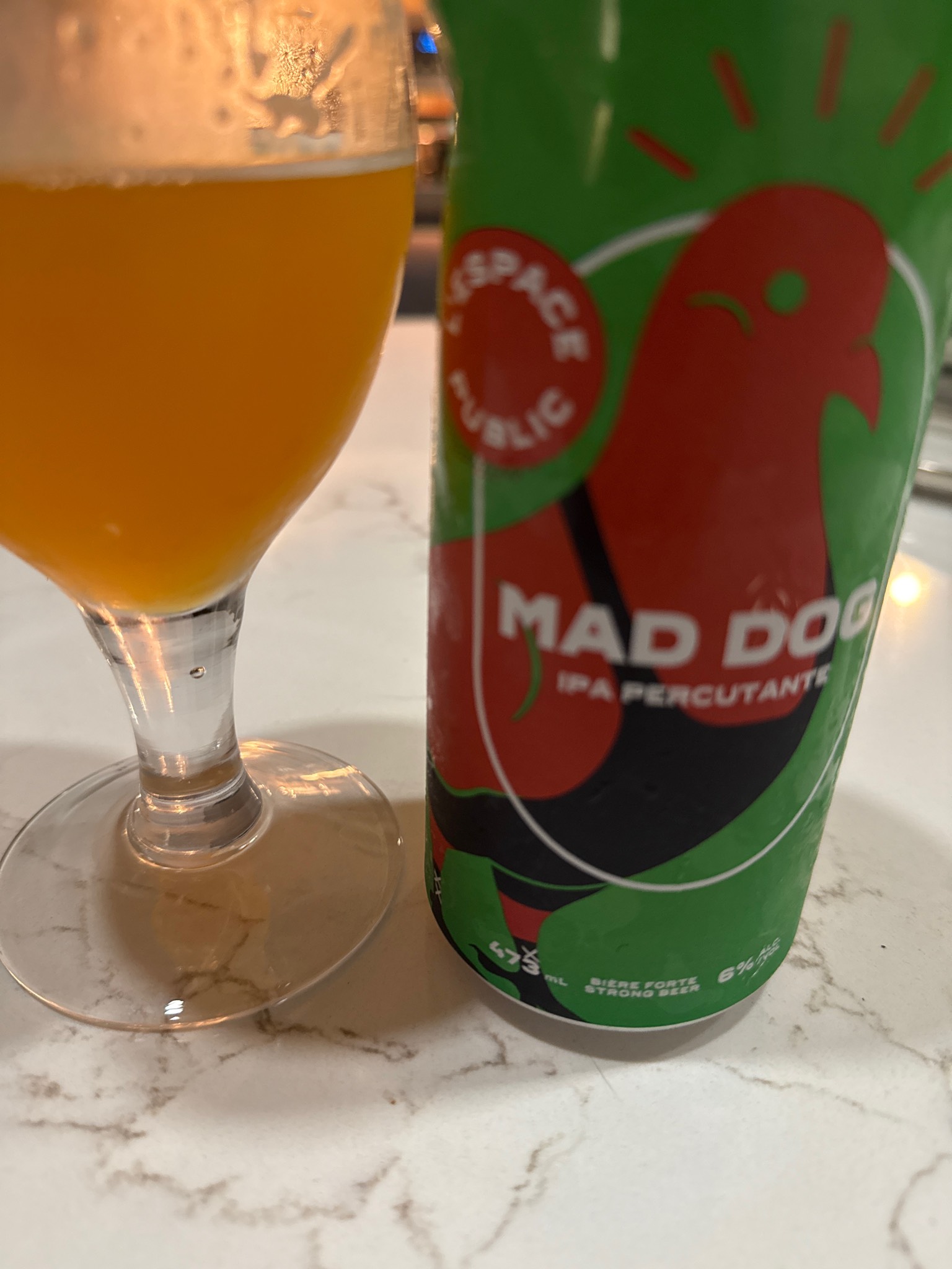 mad dog, L'Espace Public