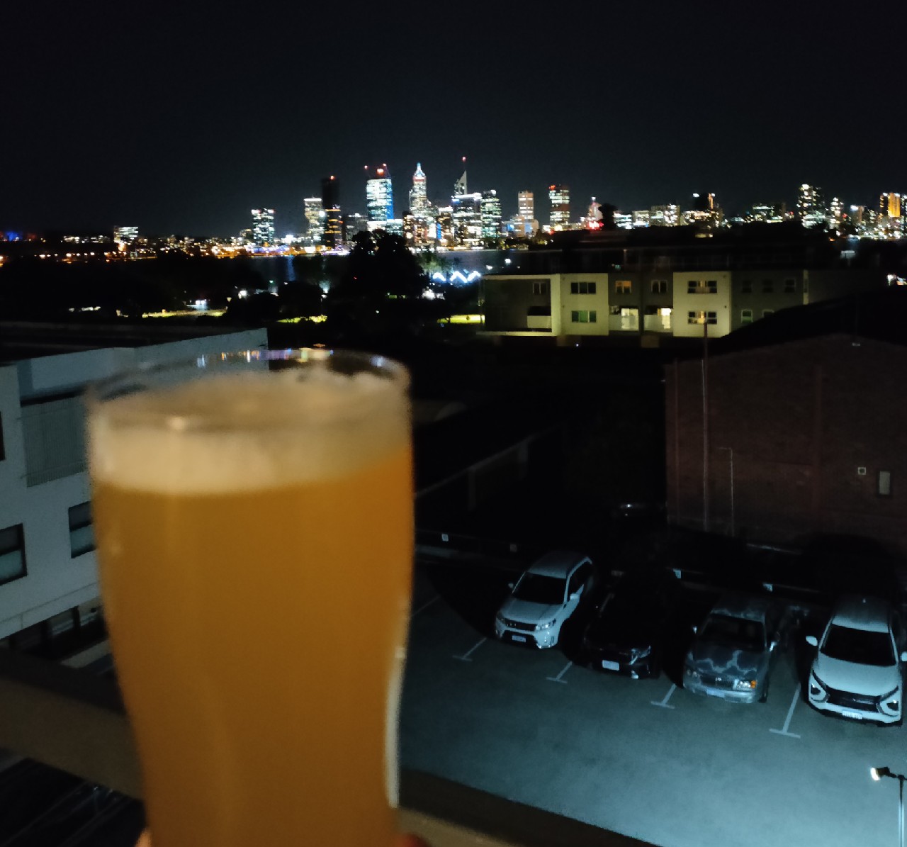 Low carb hazy, Running with thieves