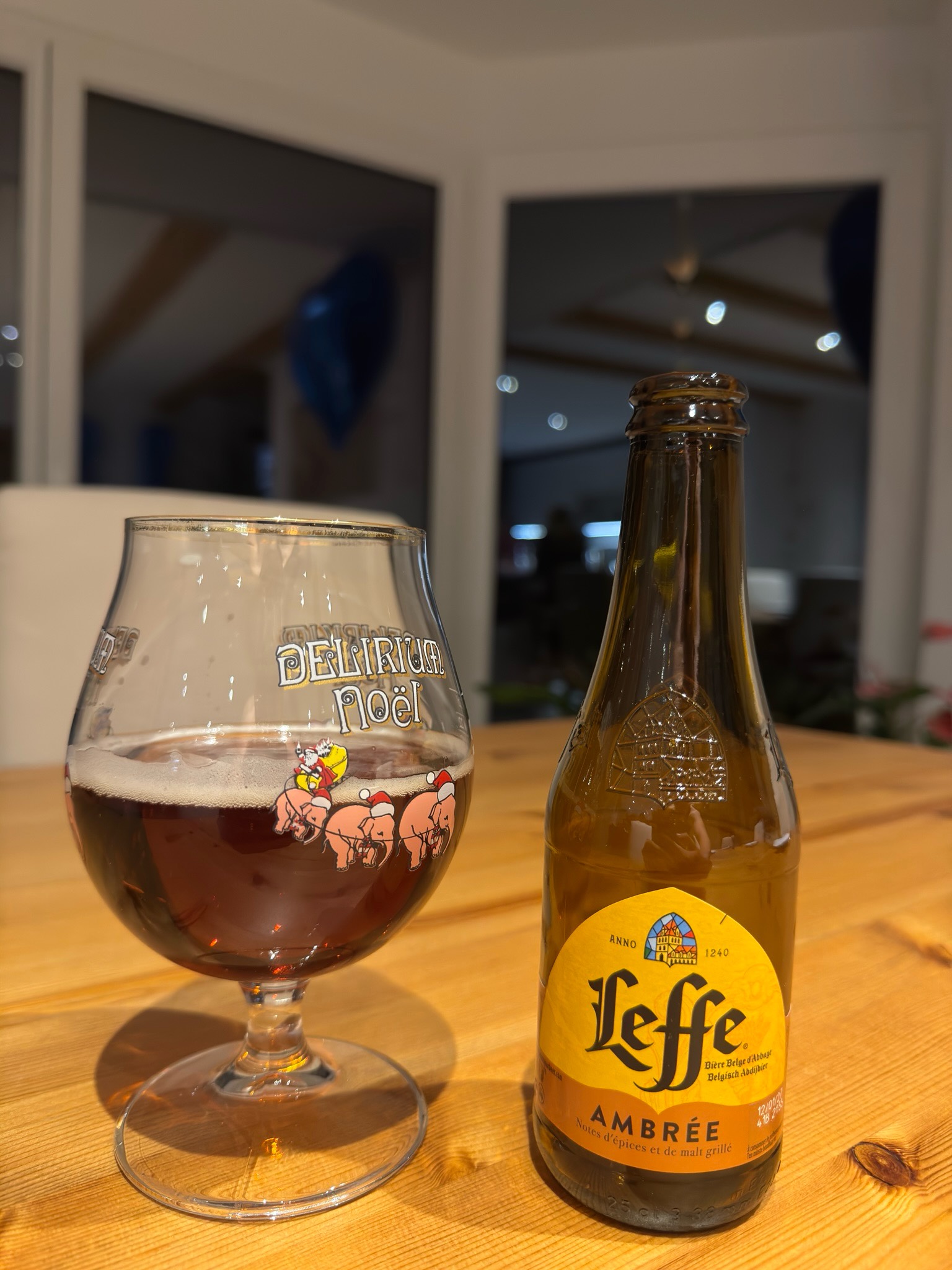 Leffe Ambrée / Amber, Belgium