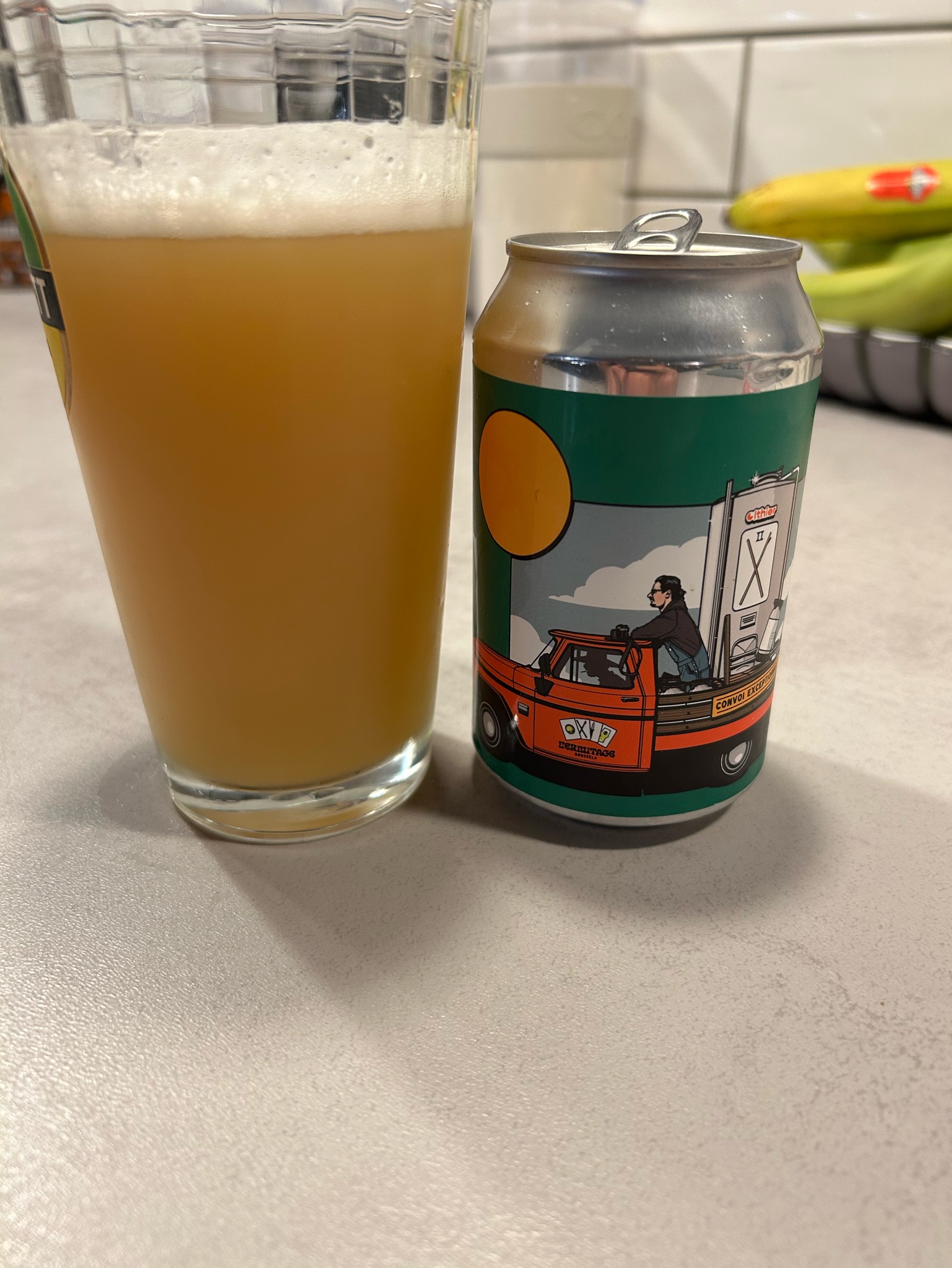 In Between His Walls, Nanobrasserie De L'Ermitage