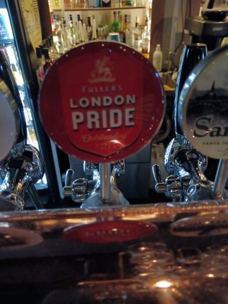 London Pride, Fuller's Griffin Brewery (Asahi Breweries)