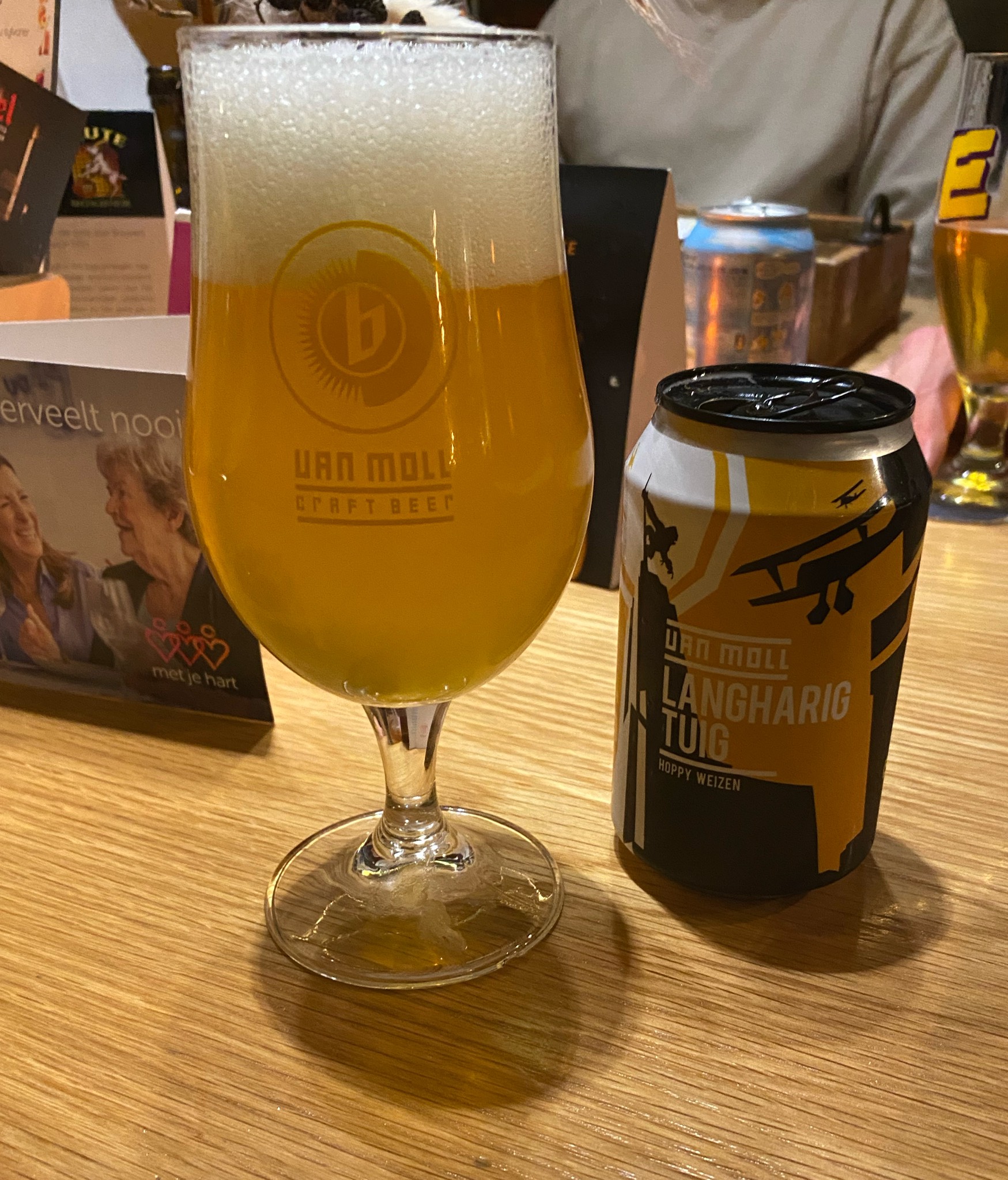 Langharig Tuig, Van Moll