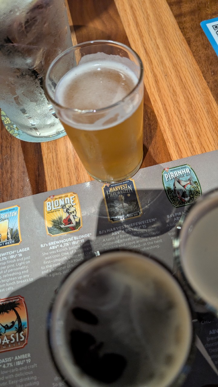 BJ's Harvest Hefeweizen, United States