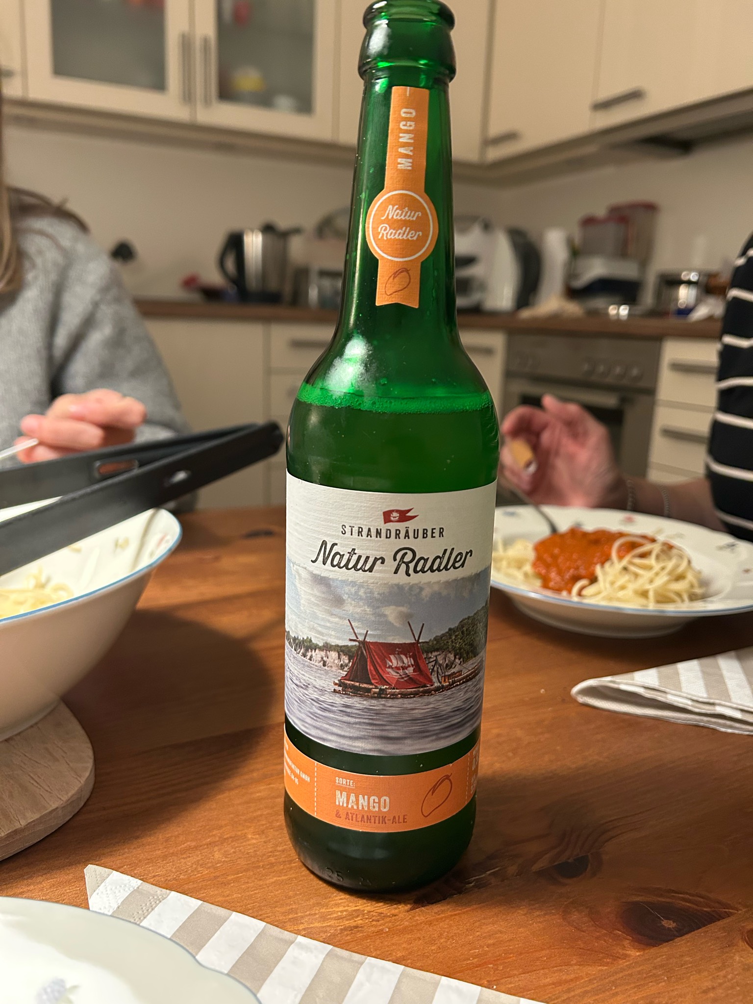 Strandräuber Natur-Radler Mango & Atlantik-Ale, Störtebeker Braumanufaktur