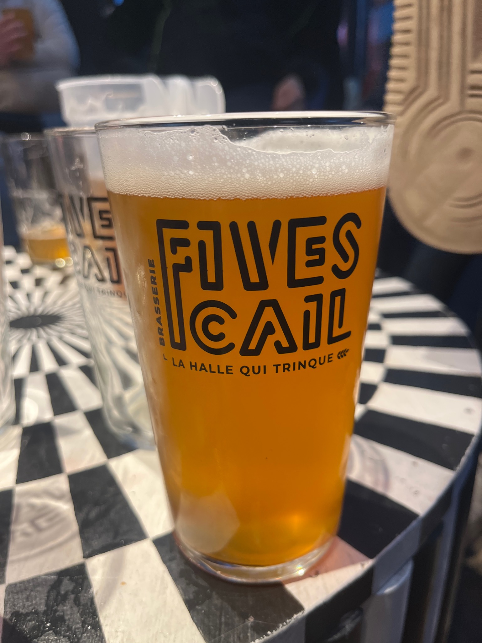 L'internationale, Fives Cails