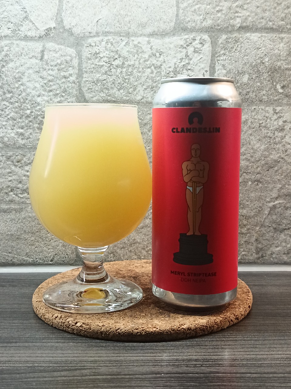 Meryl Striptease, Romania