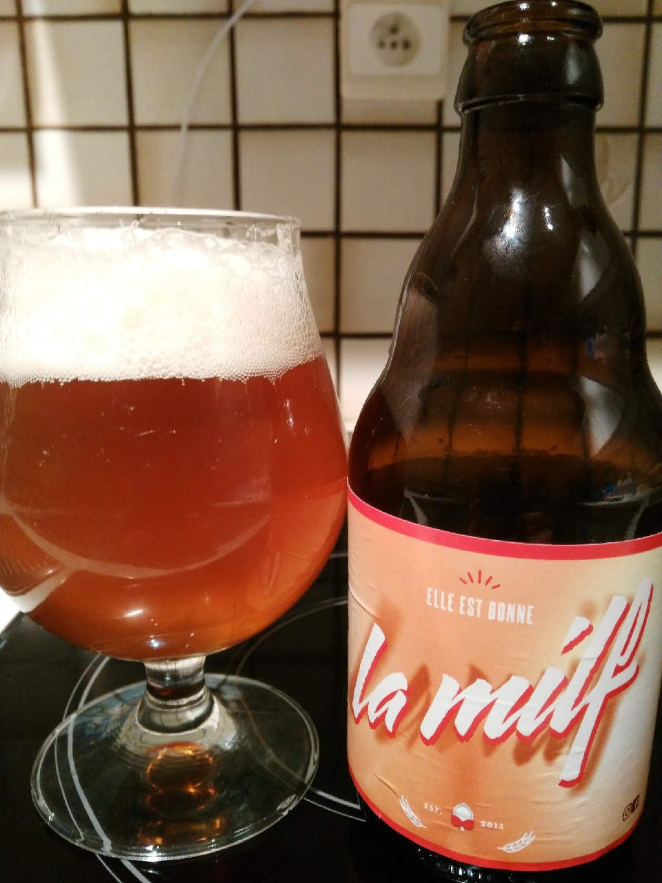 La MILF, Brasserie {C}