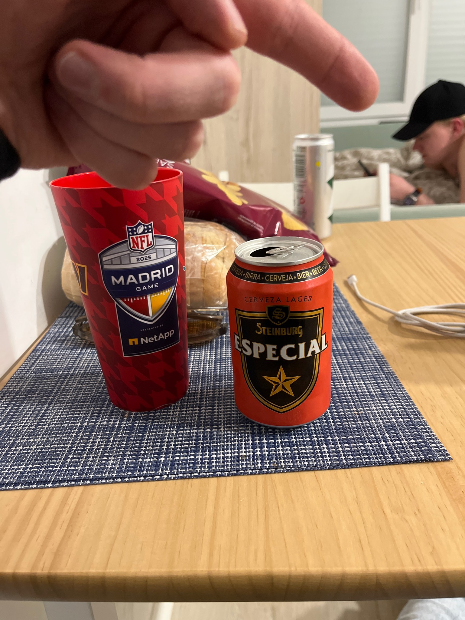 Steinburg Especial, Font Salem (Damm)