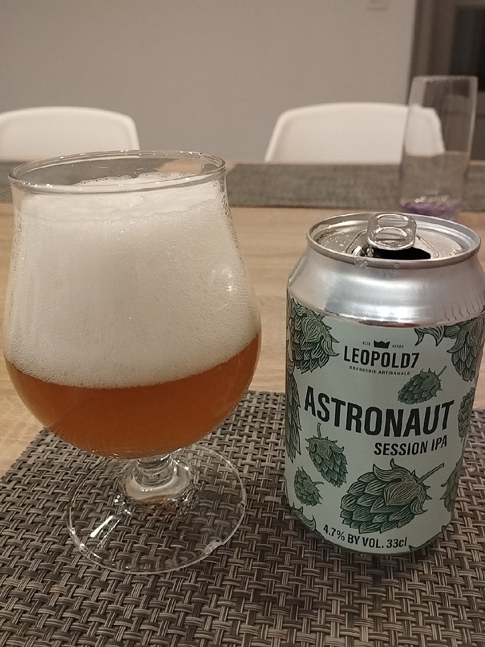 Astronaut, Brasserie Leopold7