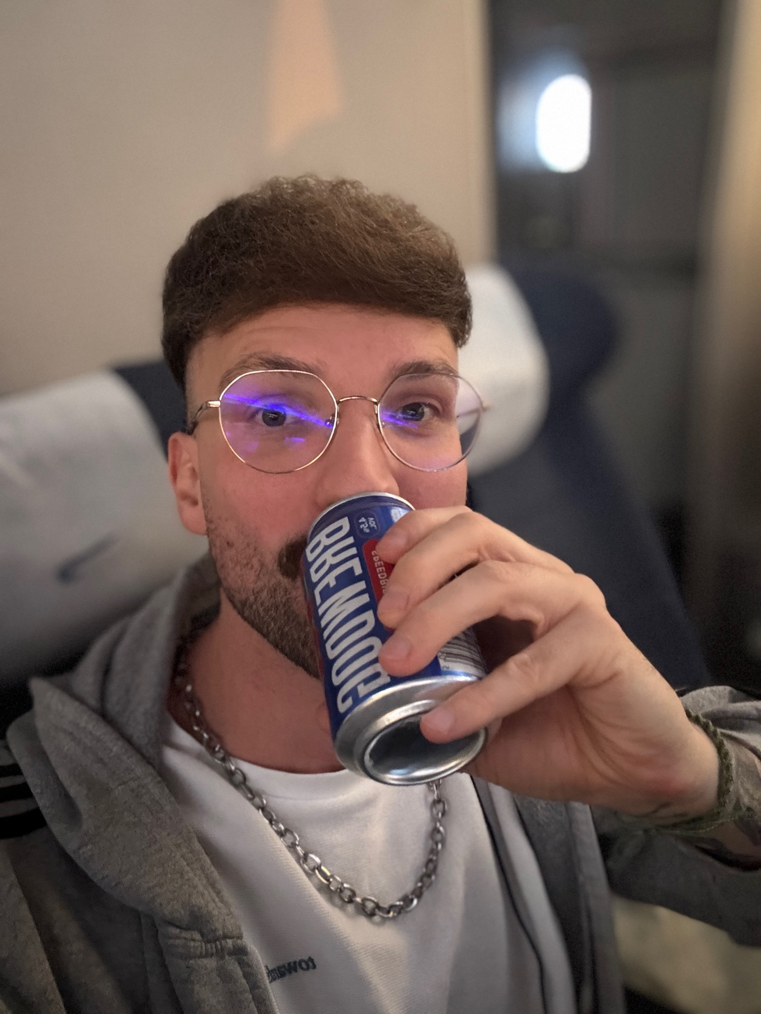 Speed Bird Og, Scotland