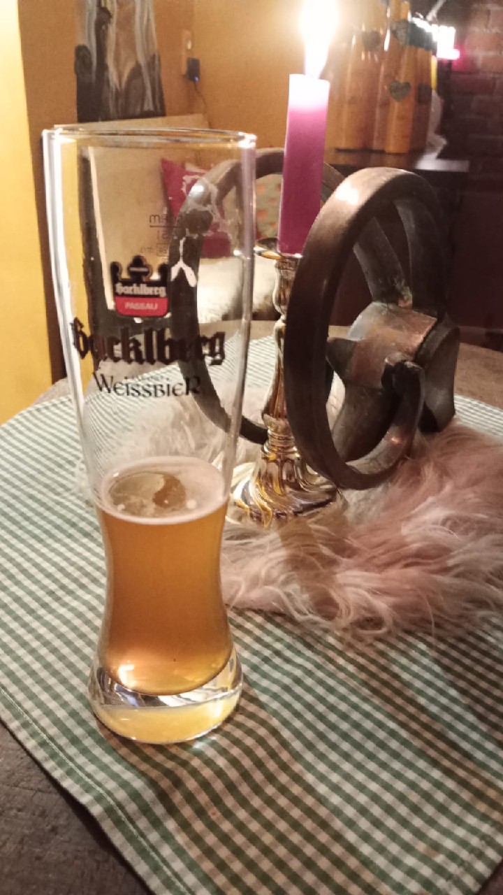 Hacklberg Weißbier Hell, Germany