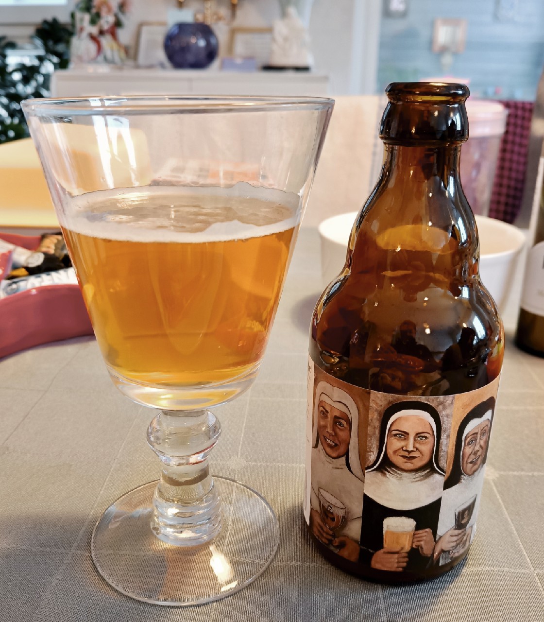 Vreta kloster trippel, Sweden