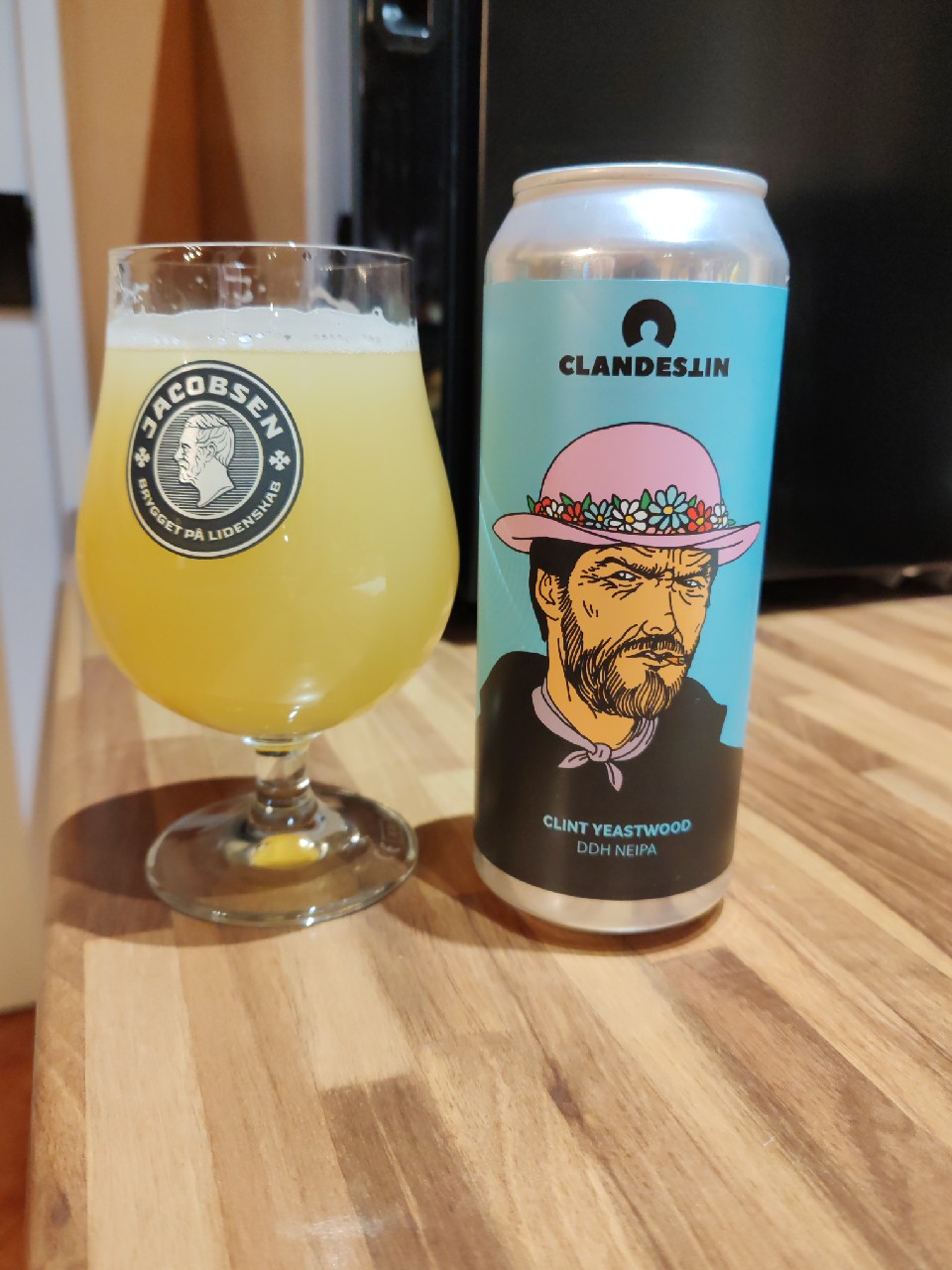 Clint Yeastwood, Romania