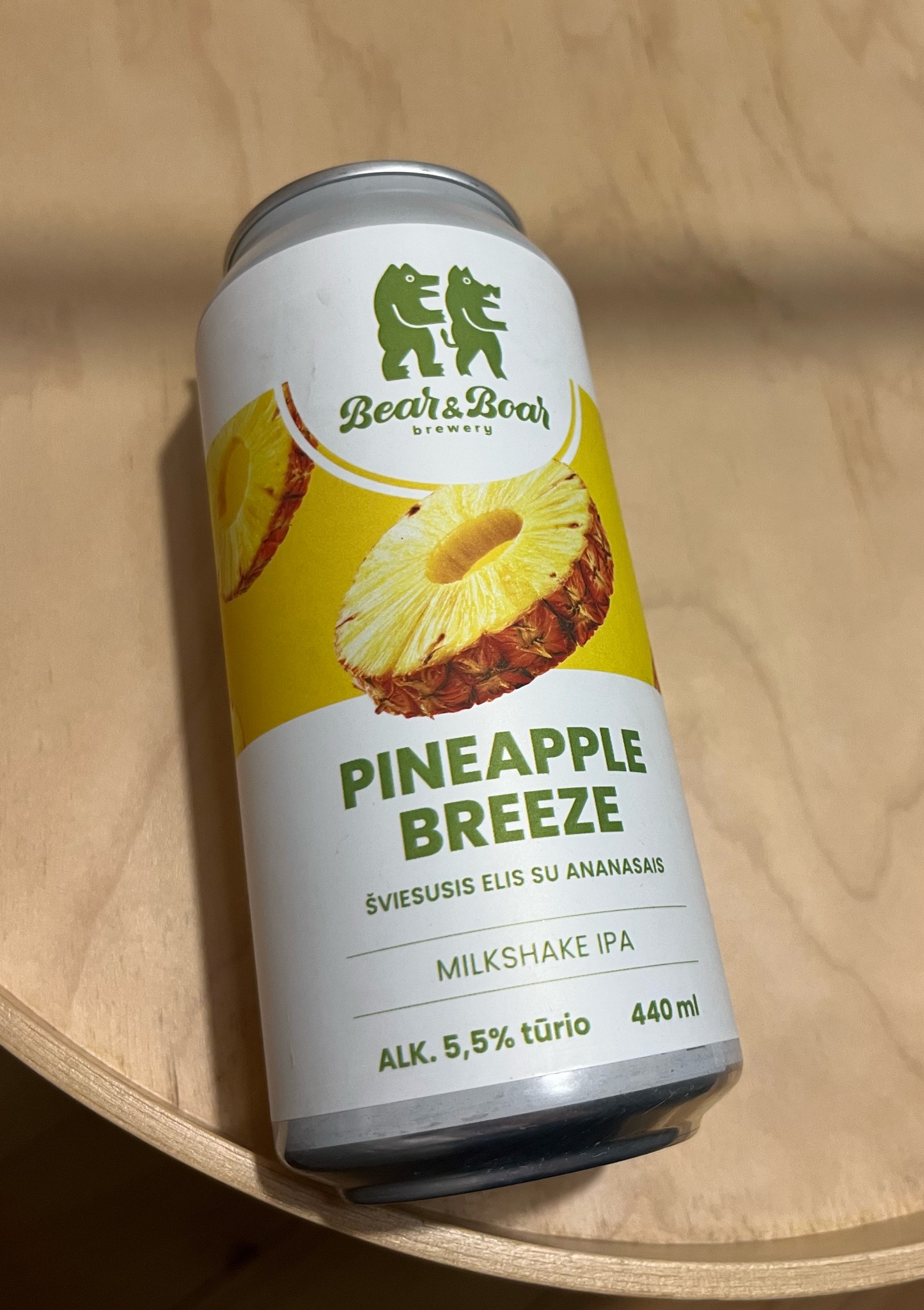 Pineapple breeze, Bear And Boar