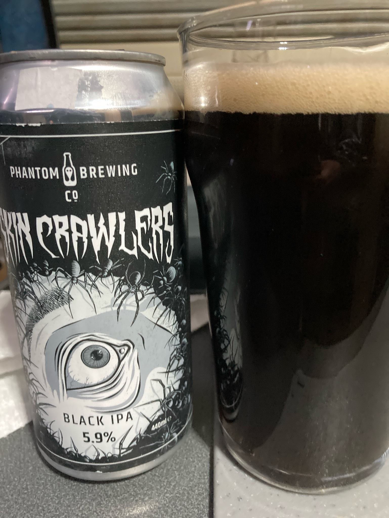 Skin crawlers, Phantom Ales