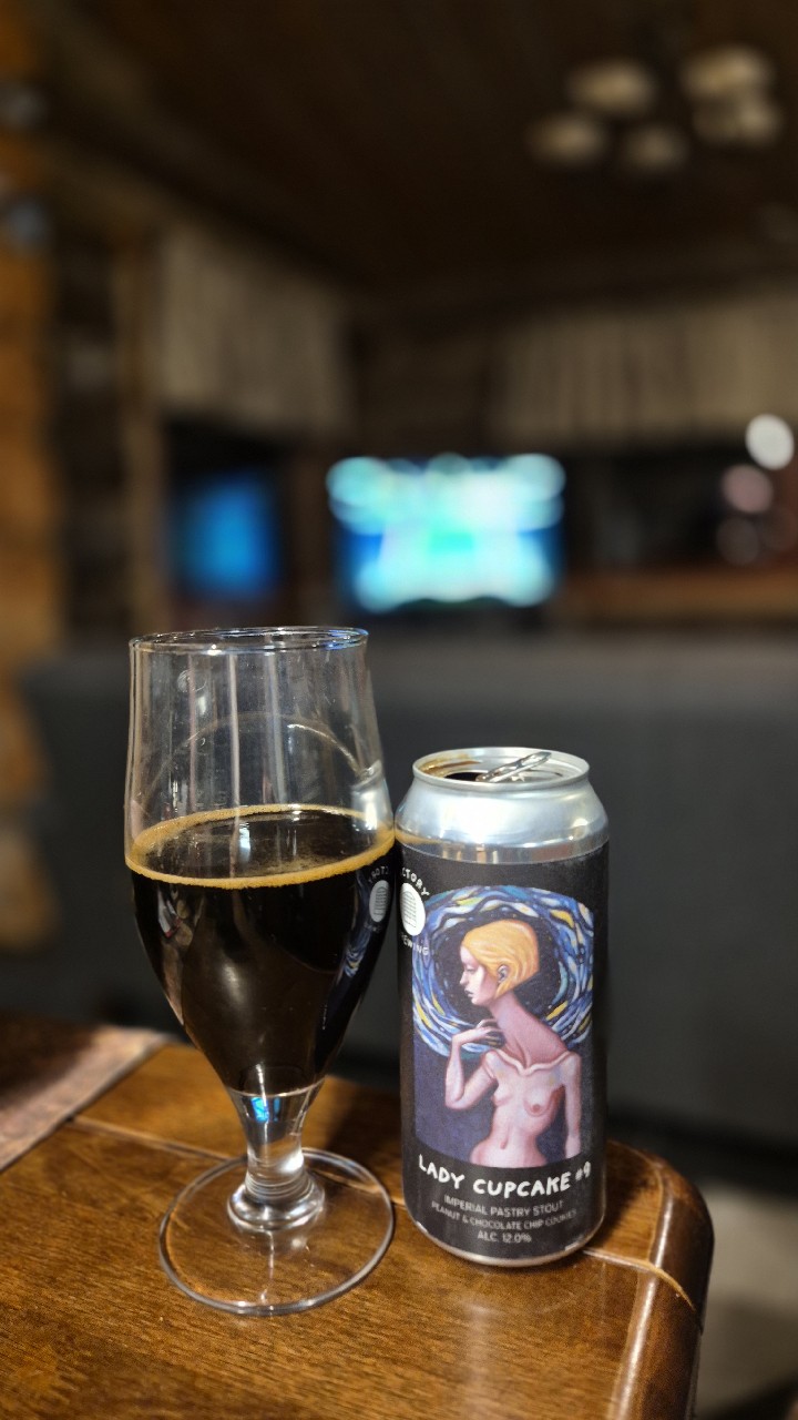 Lady Cupcake #9 (Peanut & Chocolate Chip Cookie), Finland