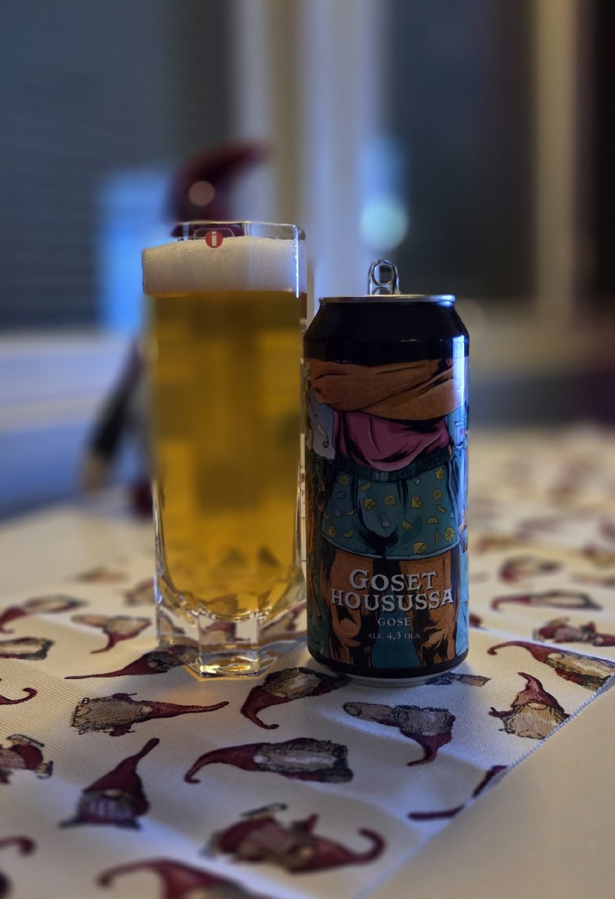 Goset Housussa, Finland