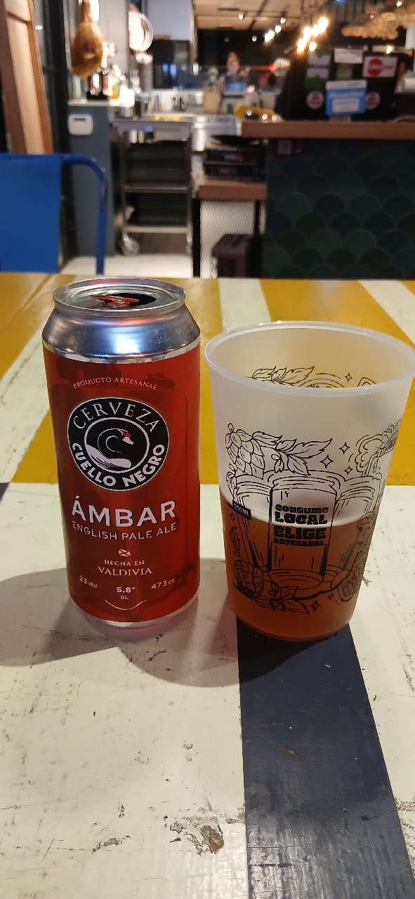 Cuello Negro Ámbar, Cuello Negro