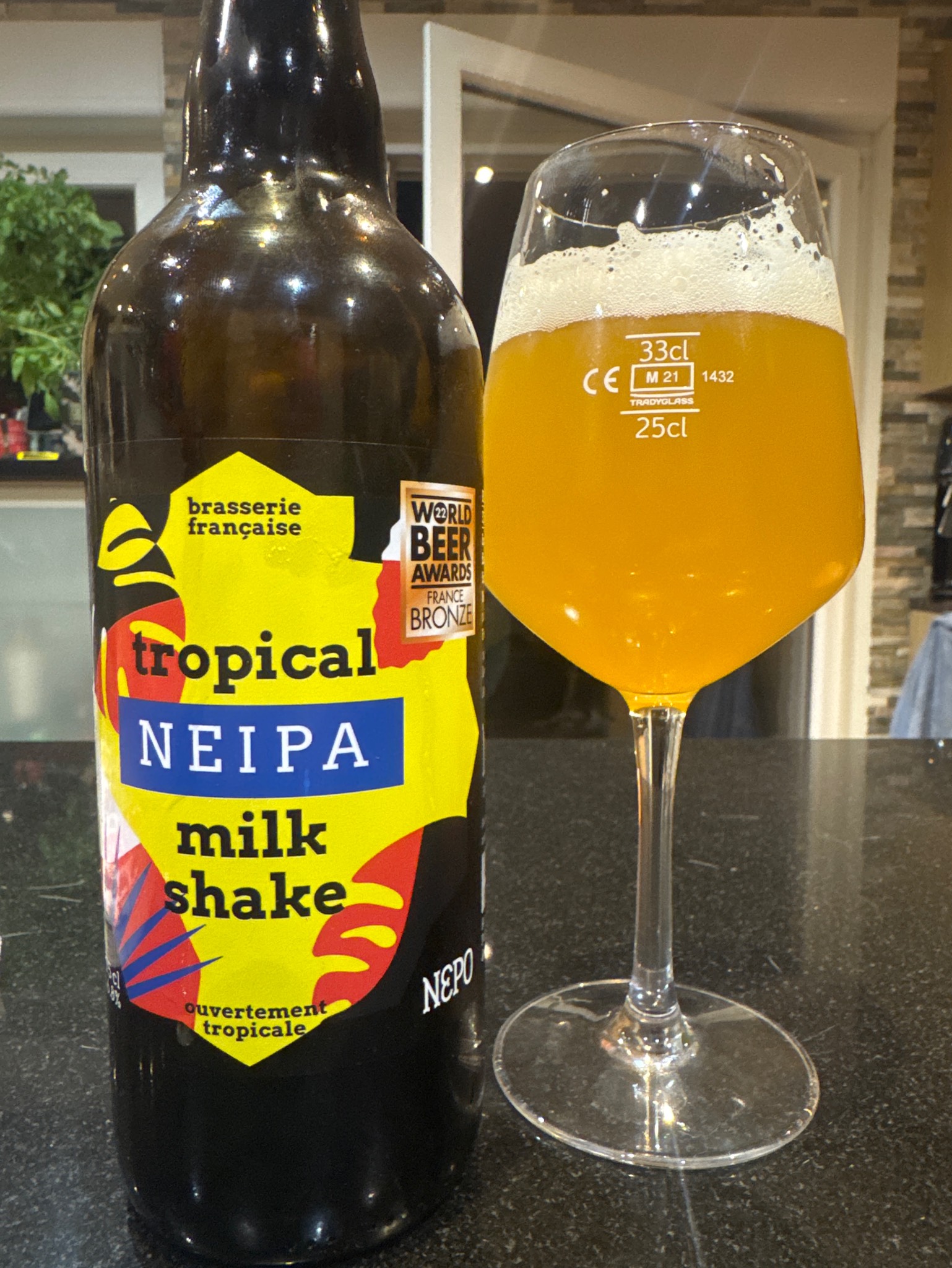 Tropical Milkshake, Brasserie Nepo