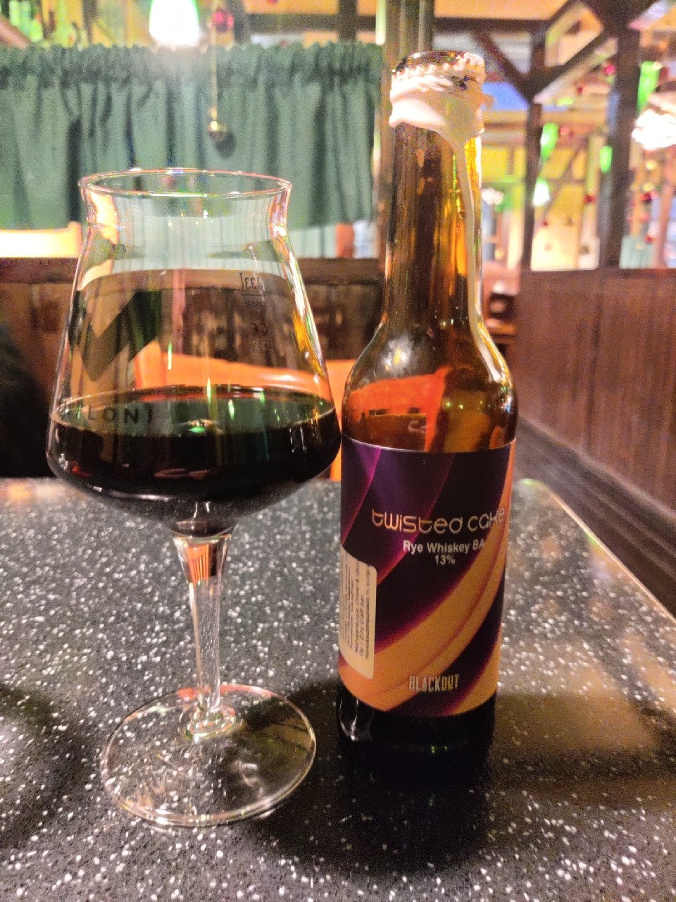 Twisted Cake Four Roses BA, Romania