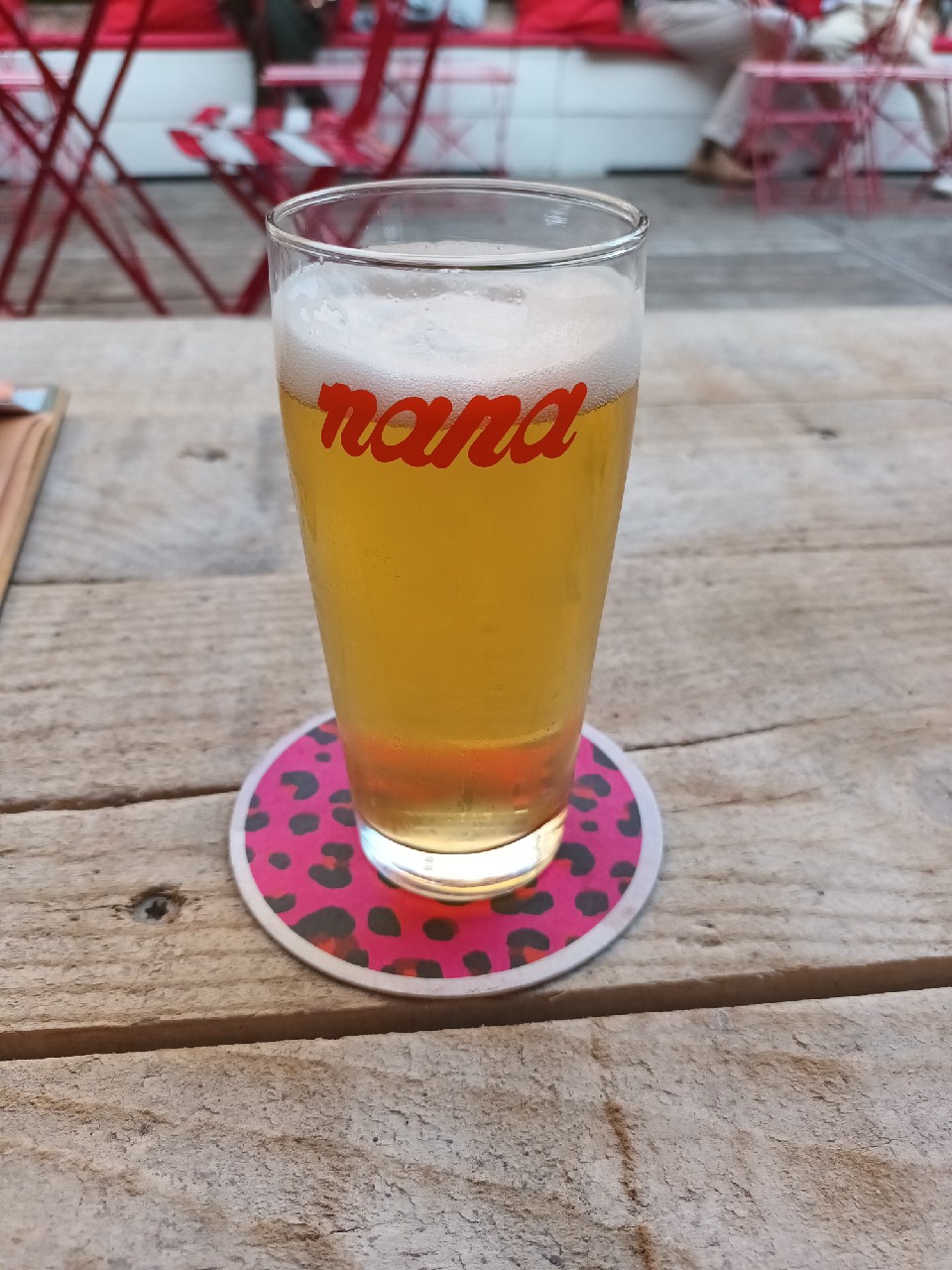 Nana Pils, Plaisir